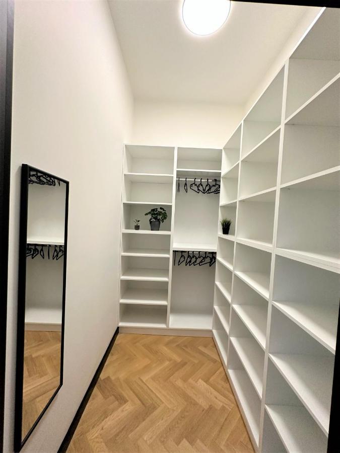 Luxury 100M2 Loft Design-Apartment At Wawel + Netflix Cracovia Esterno foto
